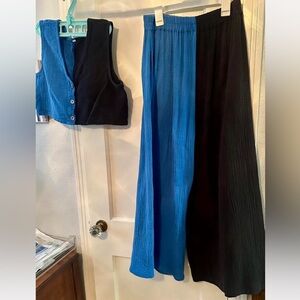 LARGE Fashion Brand Company Black & Blue Gauze Vest & Pants Set